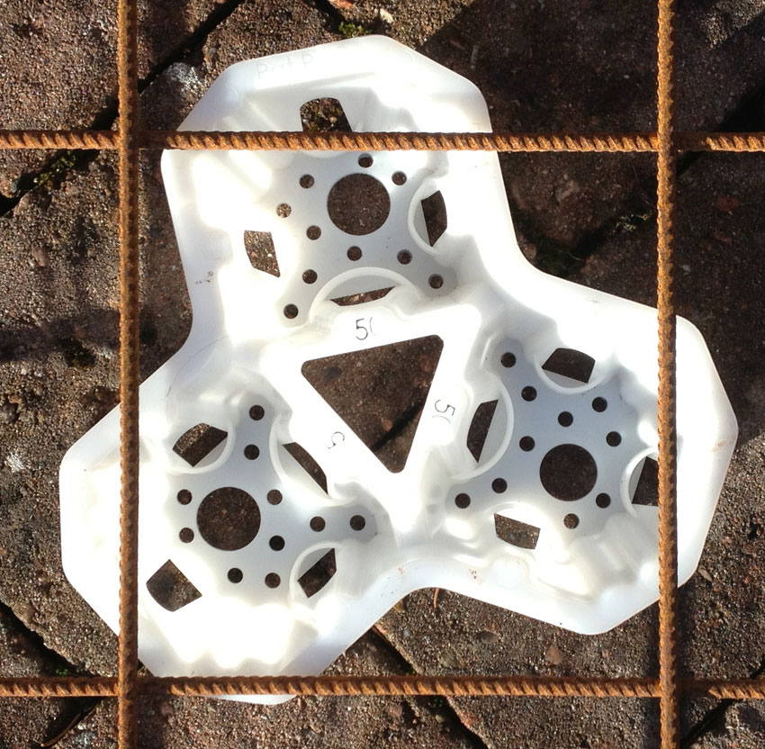 SPEEDIES DISTANS 150 - BE Group