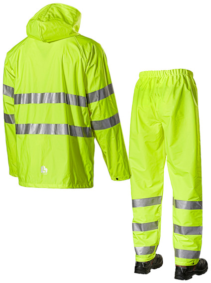 Neongul regnjacka och byxor med reflexband.