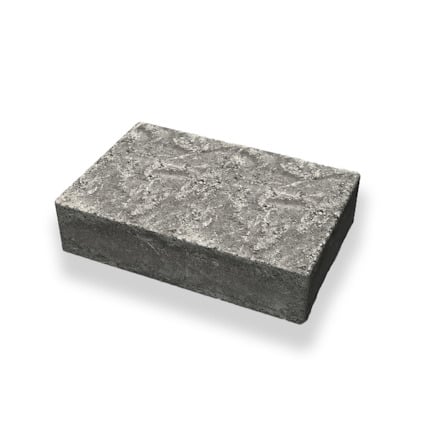 Rektangulär grå stenplatta med ojämn yta på vit bakgrund.