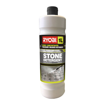 Vit flaska med svart kork och etikett, märkt "RYOBI 1L Stone Detergent".