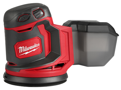 Röd och svart excenterslipmaskin med Milwaukee-logotyp, sedd från sidan, med dammuppsamlare avtagna.