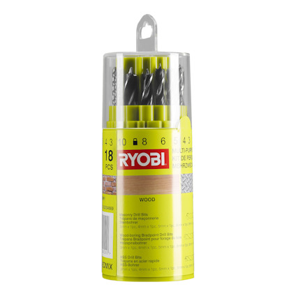 En plastförpackning med en uppsättning borr av märket Ryobi, innehåller 18 delar.