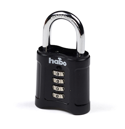 Svart kombinationshänglås med fyra hjul för sifferinställning och kromad bygel. Märke "habo" syns på framsidan.