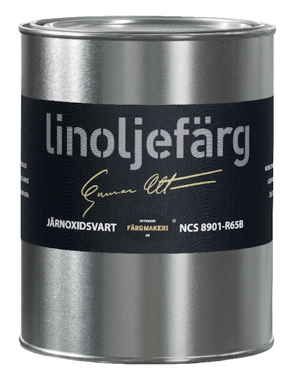Burk med linoljefärg, etikett "linoljefärg JÄRNOXIDSVART NCS 8901-R65B".