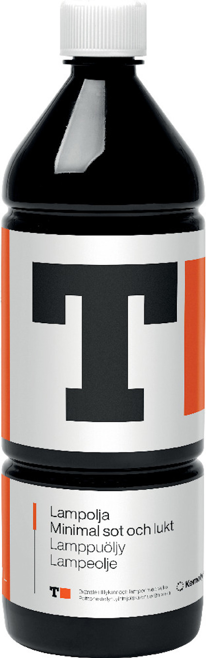 Flaska med lamppolja, etikett med stor svart bokstav T och text: "Minimal sot och lukt".